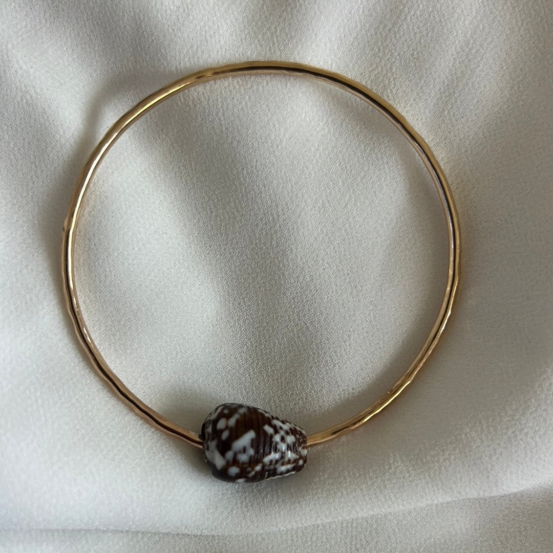 7.5” Cat cone shell bangle
