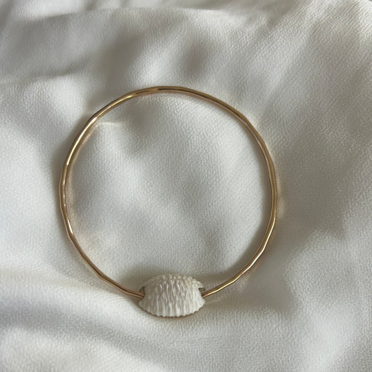 7.75” Granulated Cowry shell bangle